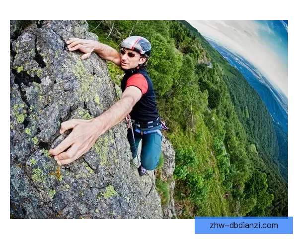 攀岩联赛：挑战极限，登上高峰